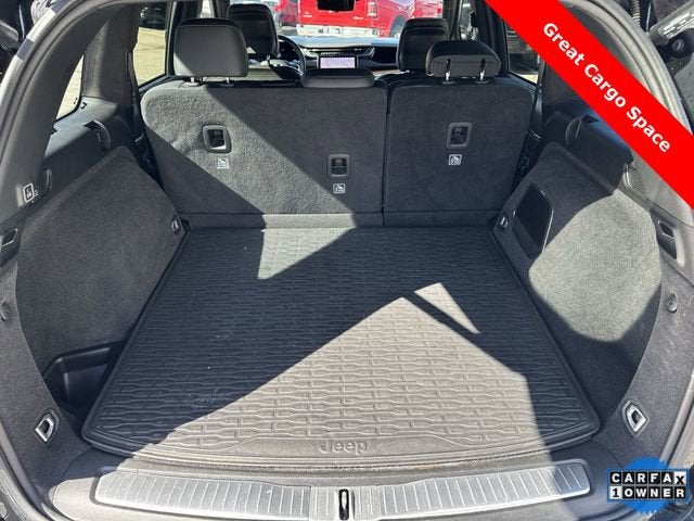 2022 Jeep Grand Cherokee Summit Reserve