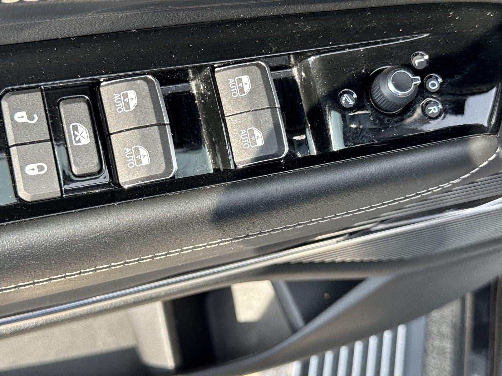 2022 Jeep Grand Wagoneer Series I