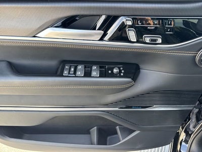 2024 Jeep Grand Wagoneer Series III Obsidian