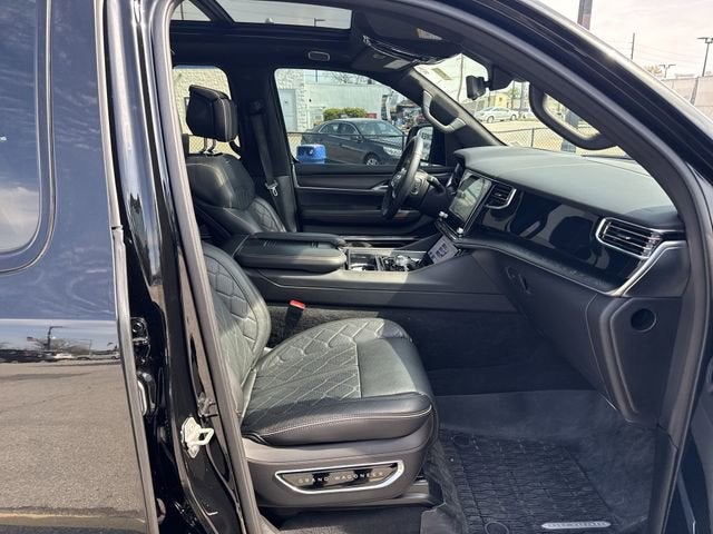 2024 Jeep Grand Wagoneer Series III Obsidian