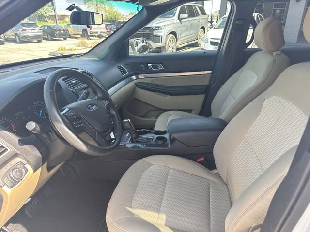 2017 Ford Explorer Base