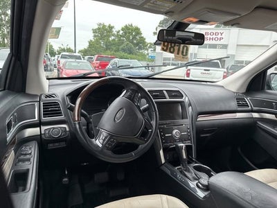 2017 Ford Explorer Platinum