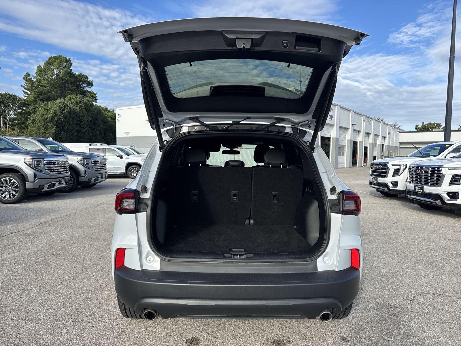 2025 Ford Escape ST-Line Select