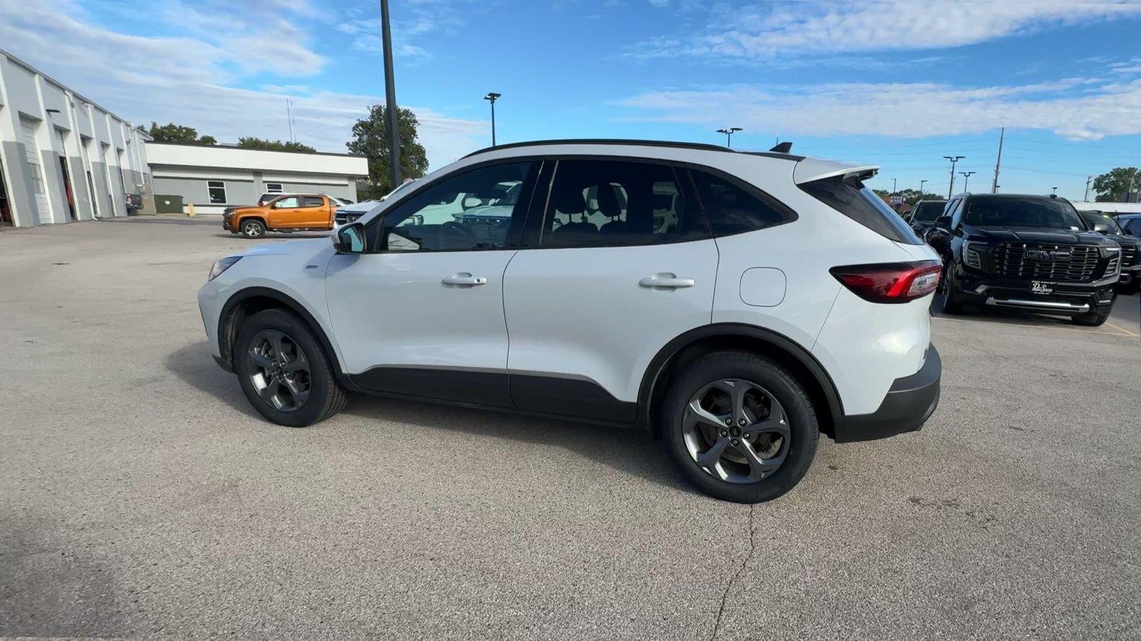 2025 Ford Escape ST-Line Select
