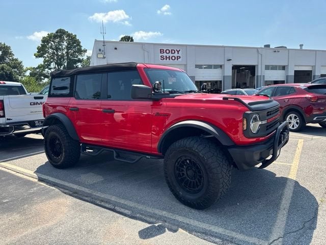 2023 Ford Bronco Base