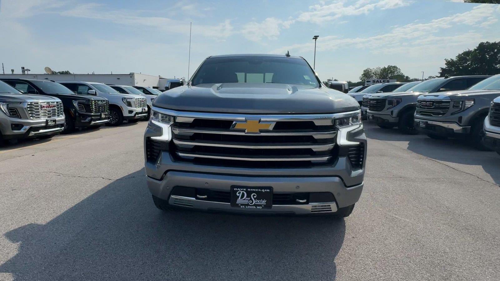 2023 Chevrolet Silverado 1500 High Country