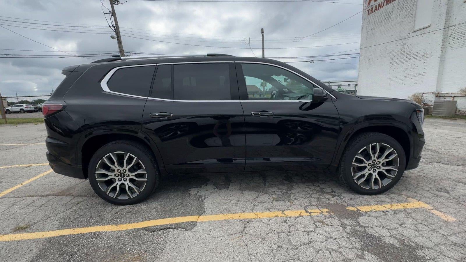 2027 GMC Acadia Denali Ultimate