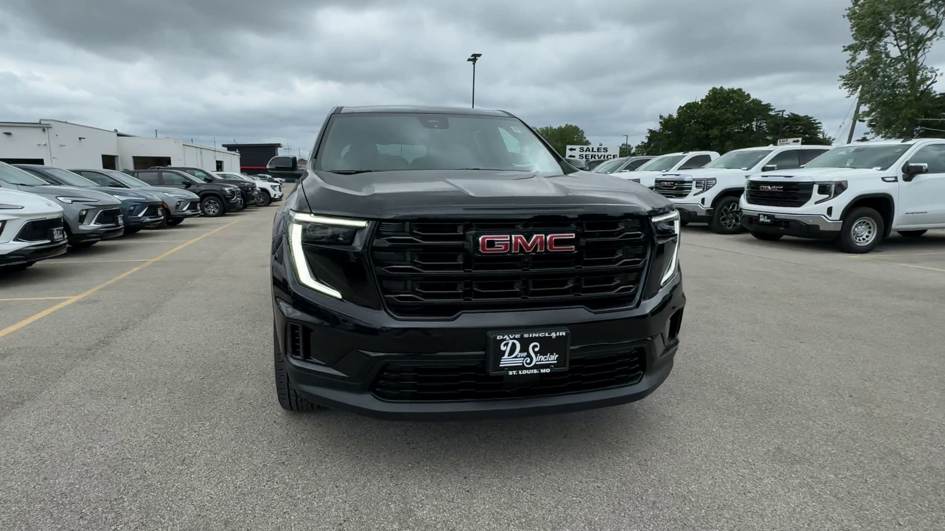 2026 GMC Acadia Elevation