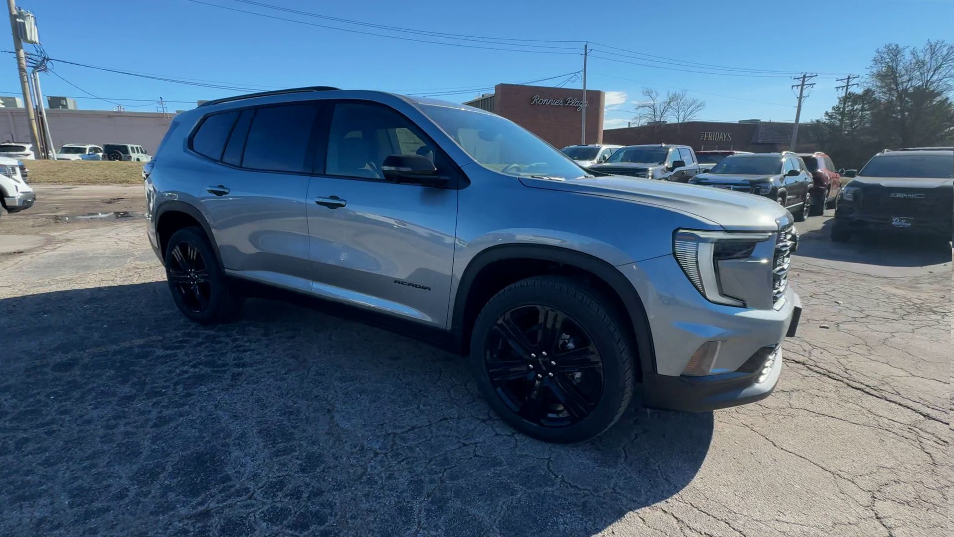 2026 GMC Acadia Elevation