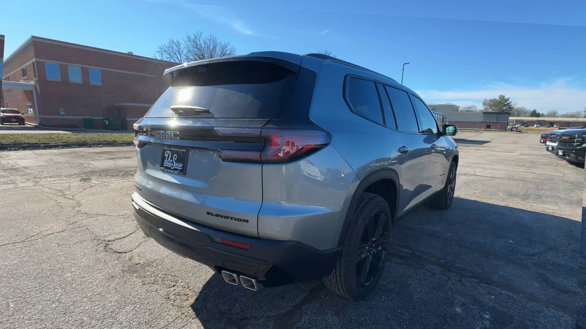 2026 GMC Acadia Elevation