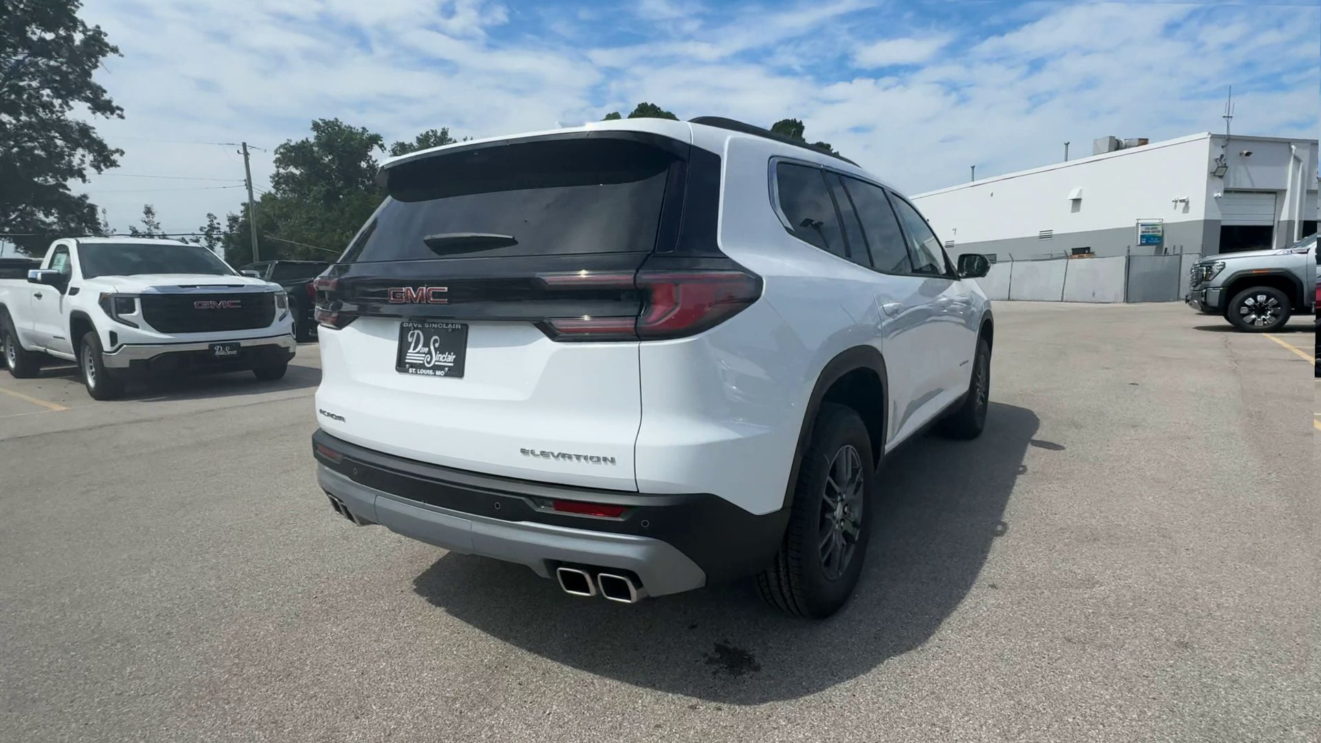 2026 GMC Acadia Elevation