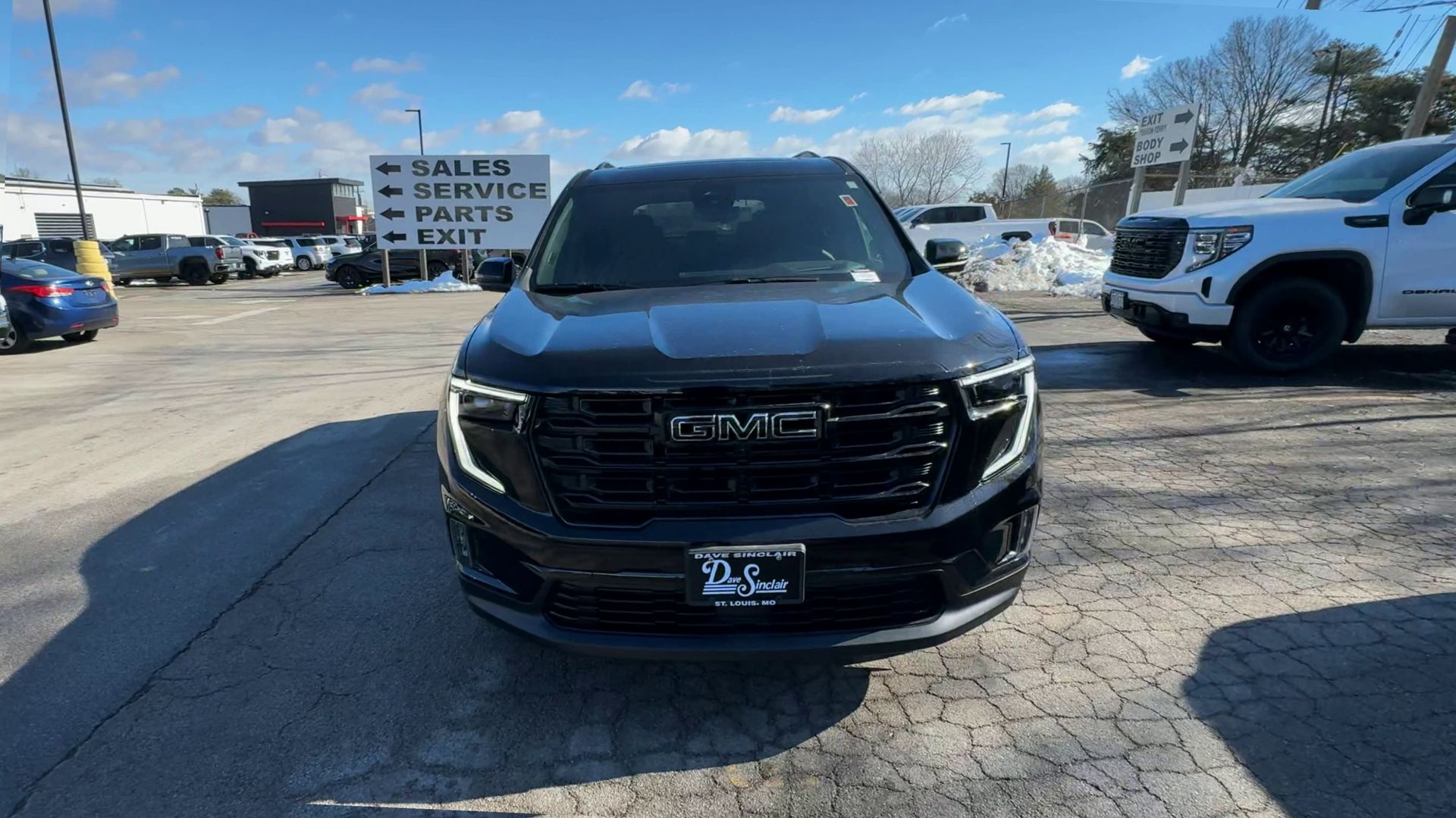 2026 GMC Acadia Elevation