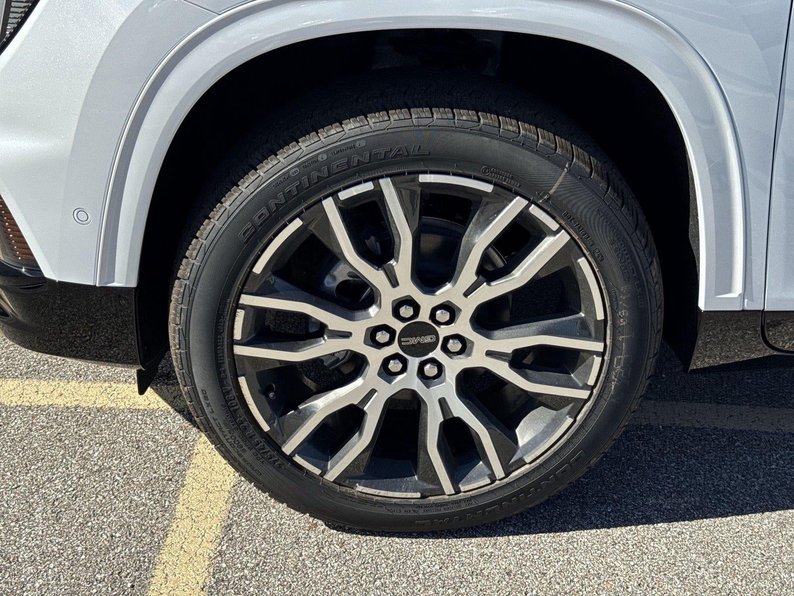2027 GMC Acadia Denali Ultimate - Photo 10