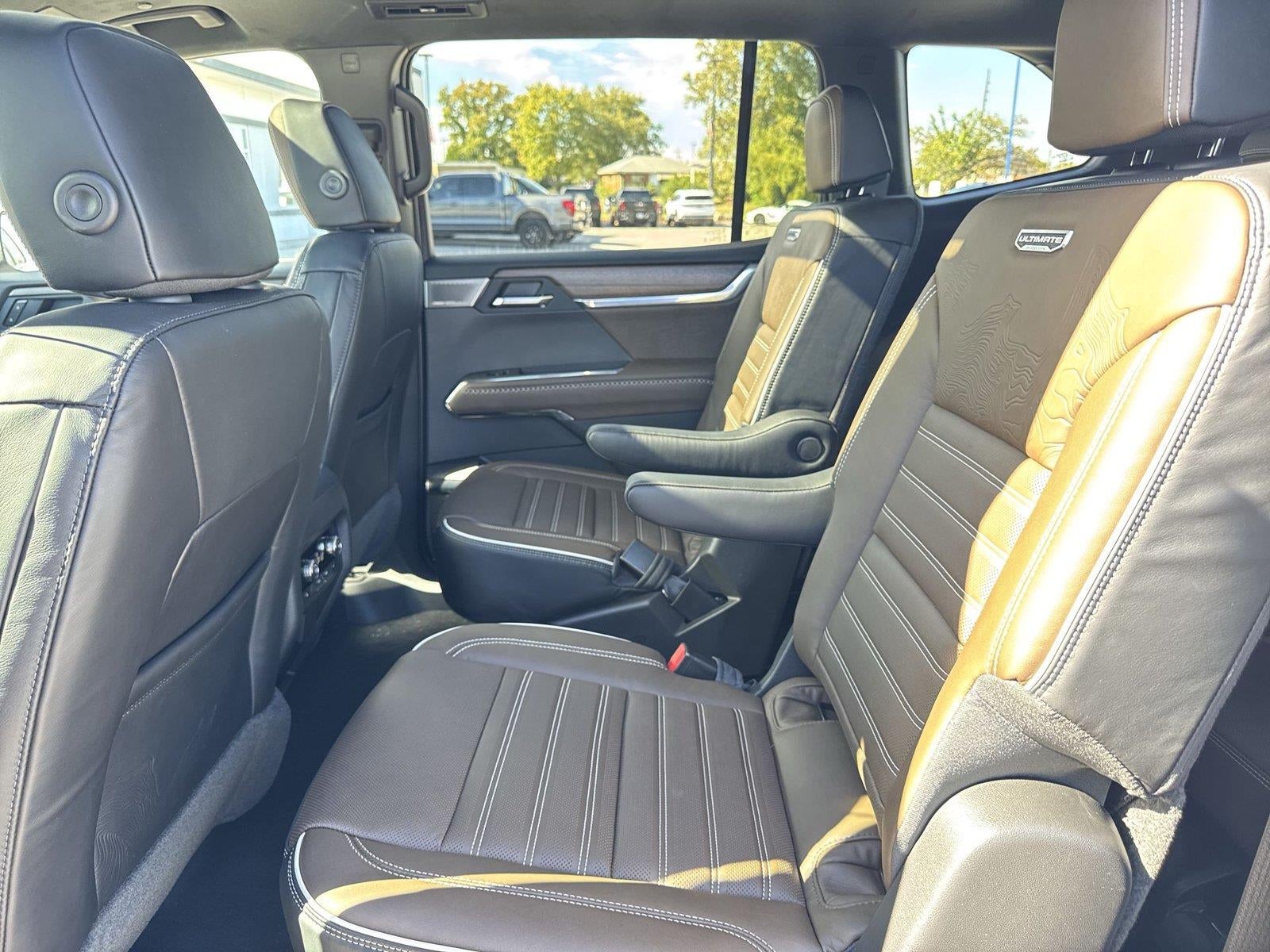 2027 GMC Acadia Denali Ultimate - Photo 23