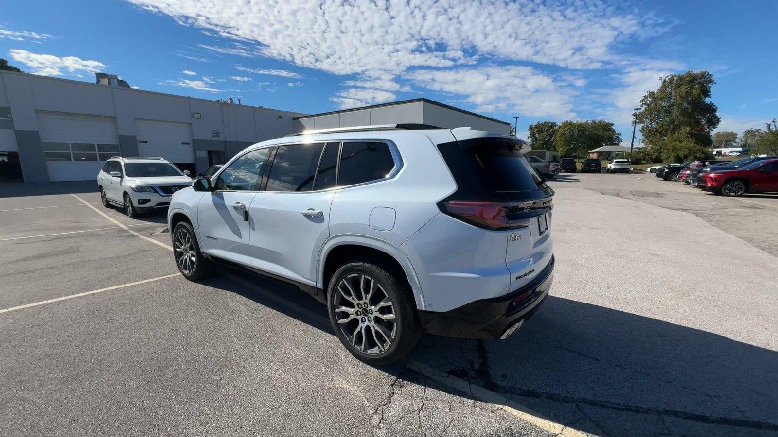 2027 GMC Acadia Denali Ultimate - Photo 7