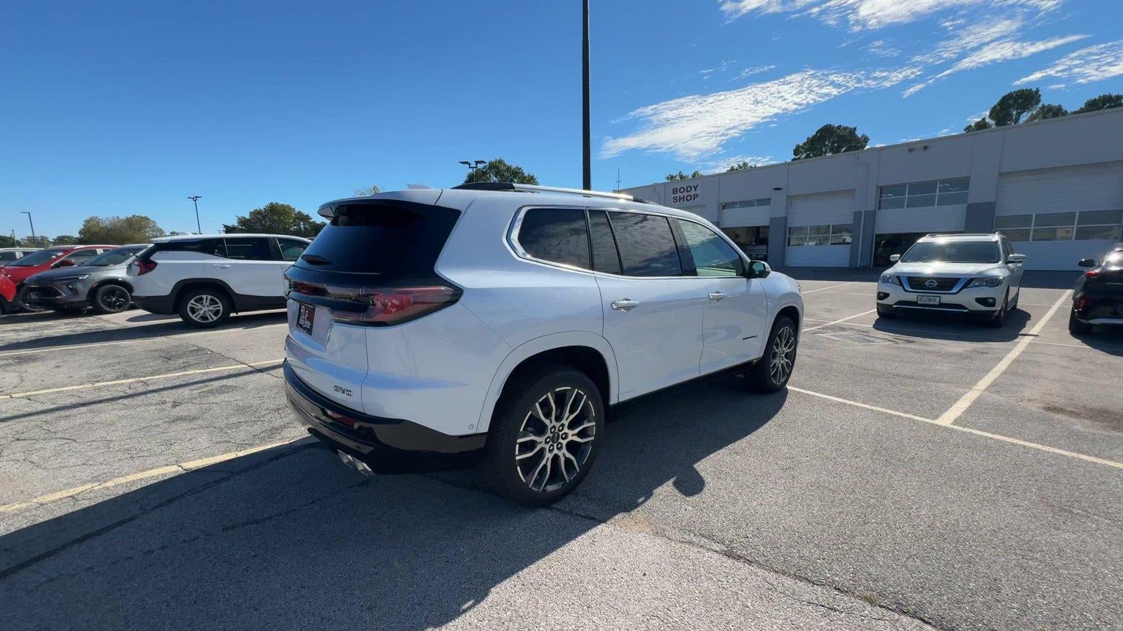2027 GMC Acadia Denali Ultimate - Photo 9