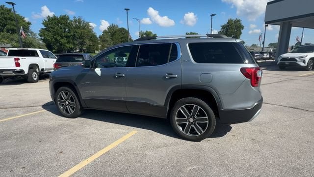 2023 GMC Acadia SLT