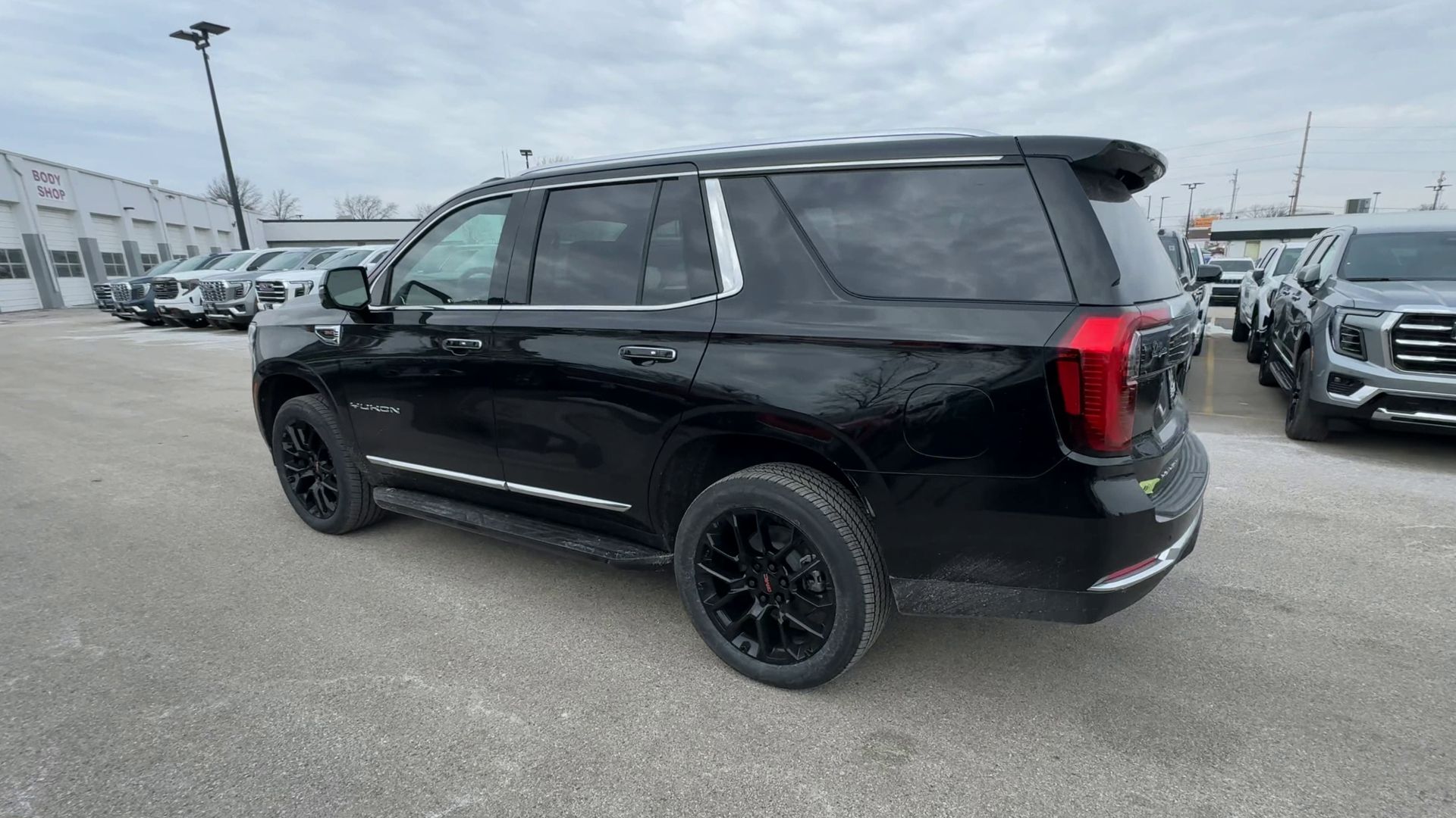 2026 GMC Yukon Elevation