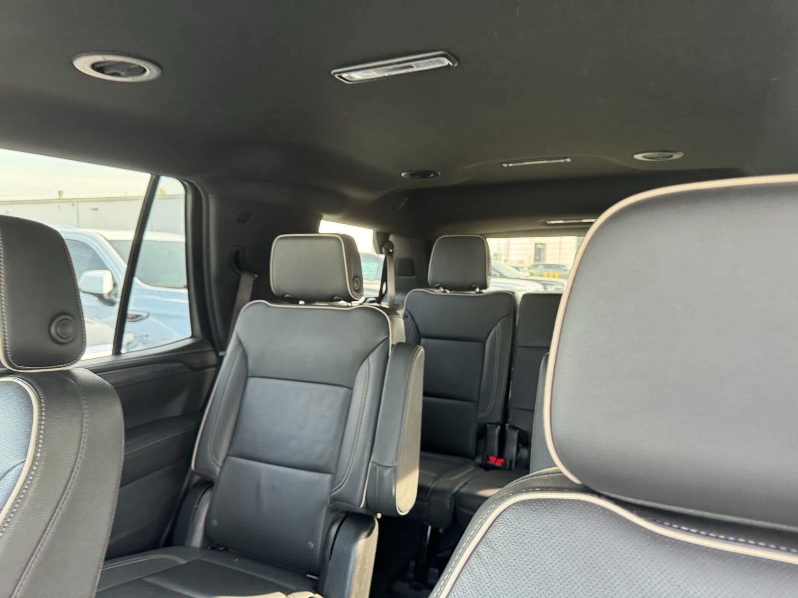 2023 GMC Yukon SLT