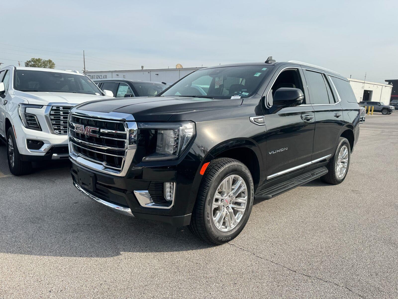 2023 GMC Yukon SLT