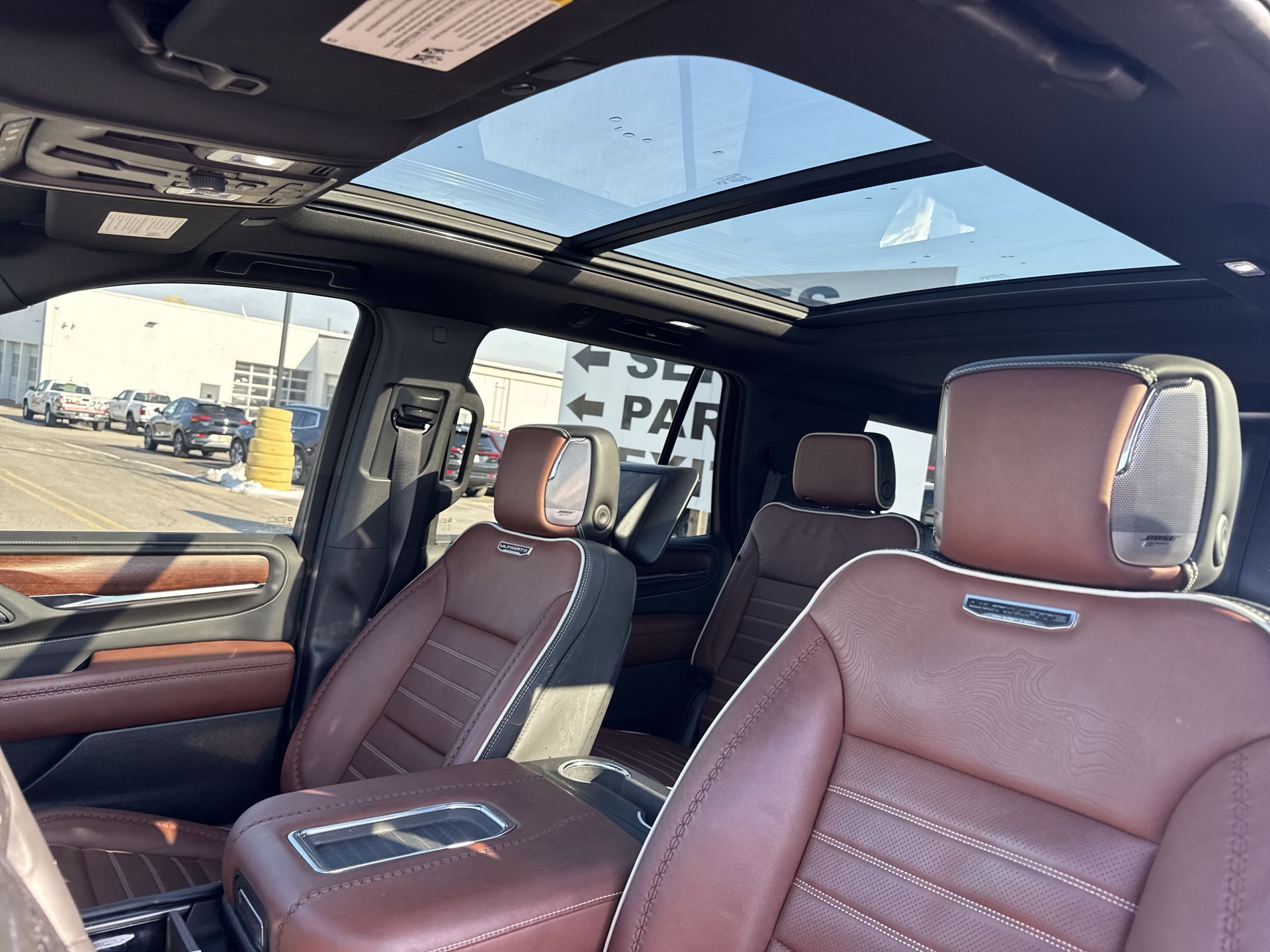 2023 GMC Yukon Denali Ultimate