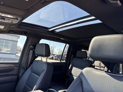 2023 GMC Yukon XL SLT