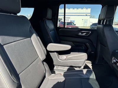 2023 GMC Yukon XL SLT