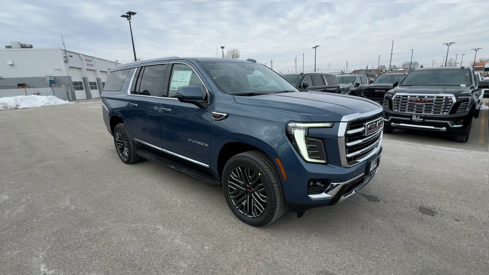 2026 GMC Yukon XL Elevation