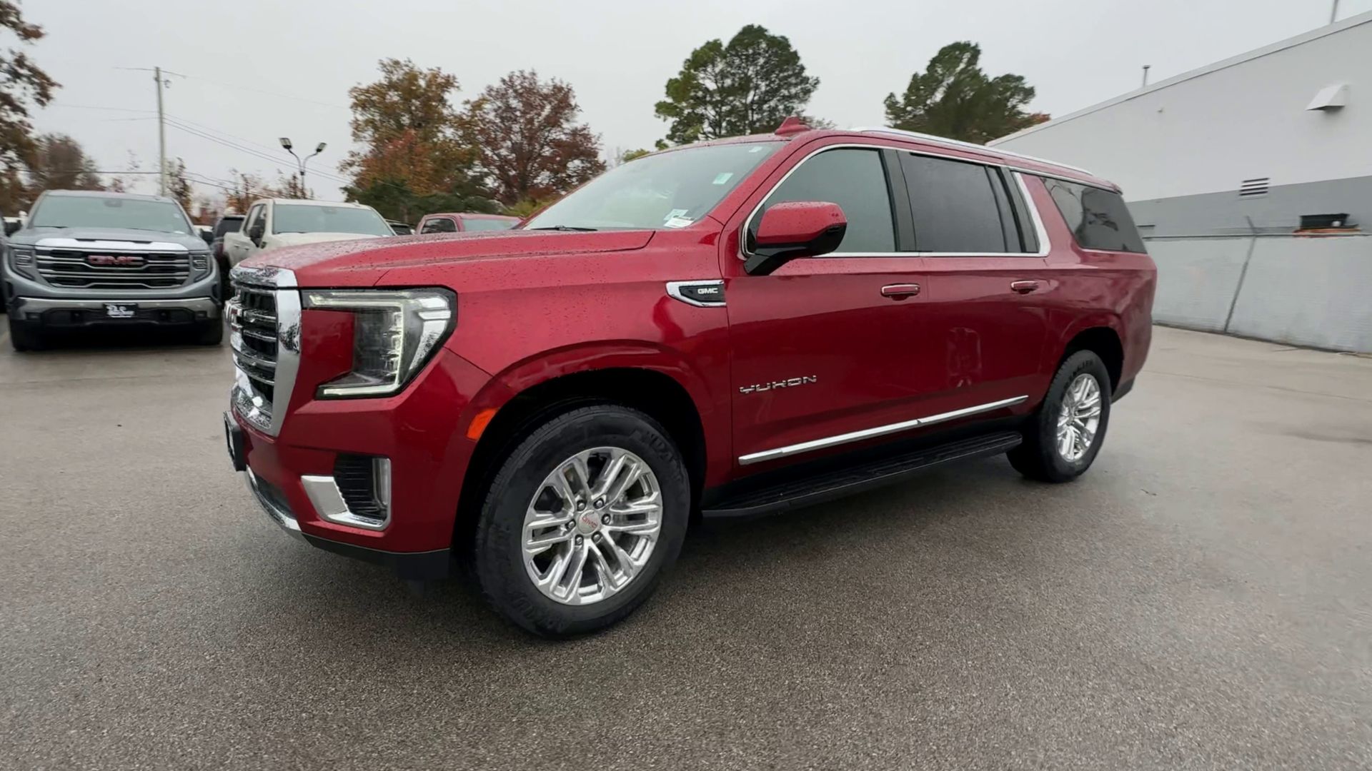 2023 GMC Yukon XL SLT