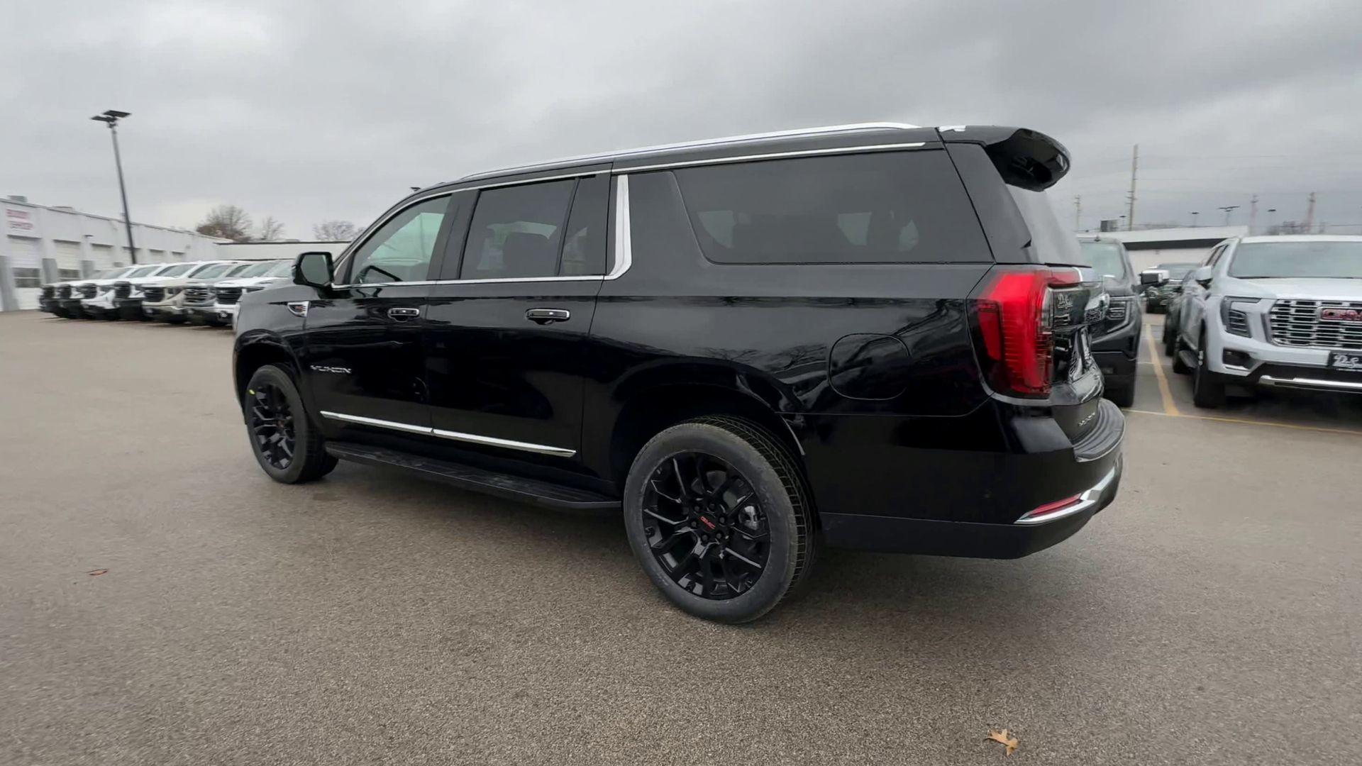 2026 GMC Yukon XL Elevation