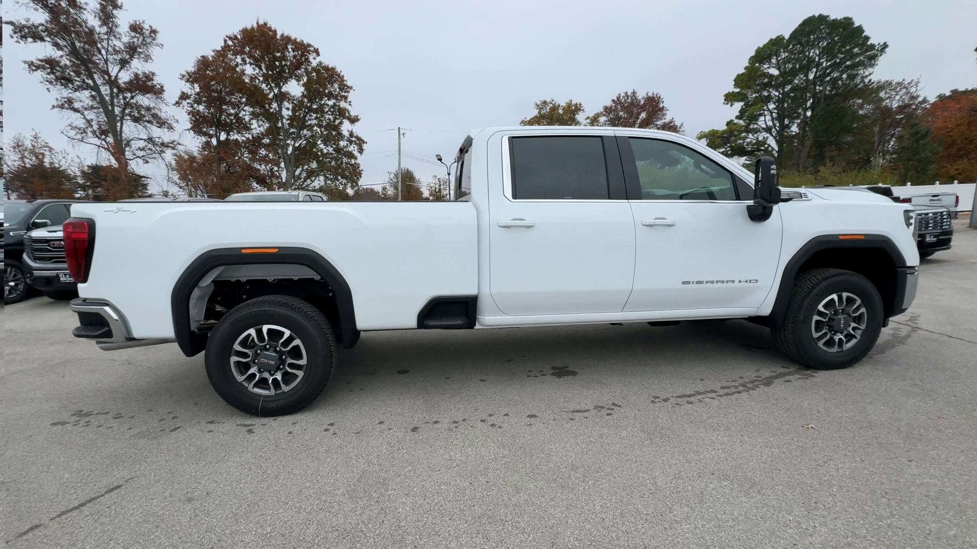 2026 GMC Sierra 3500 HD SLE