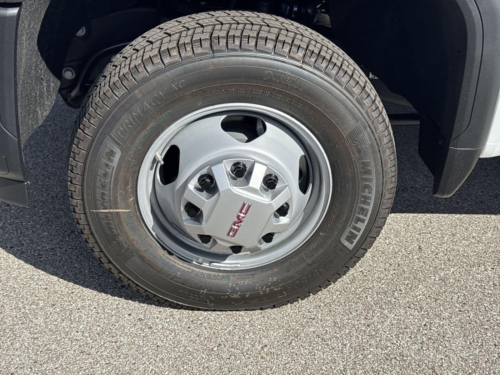 2026 GMC Sierra 3500 HD Pro DRW