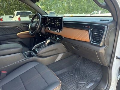 2024 GMC Canyon AT4