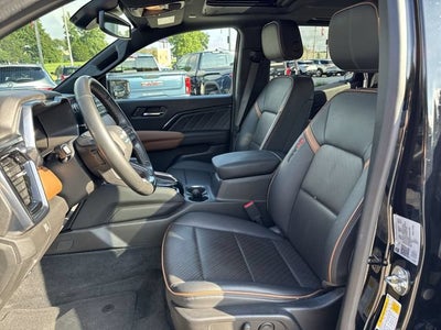 2023 GMC Canyon 4WD AT4