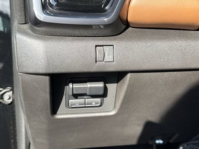 2023 GMC Canyon 4WD AT4