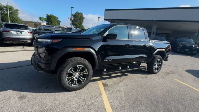 2023 GMC Canyon 4WD AT4