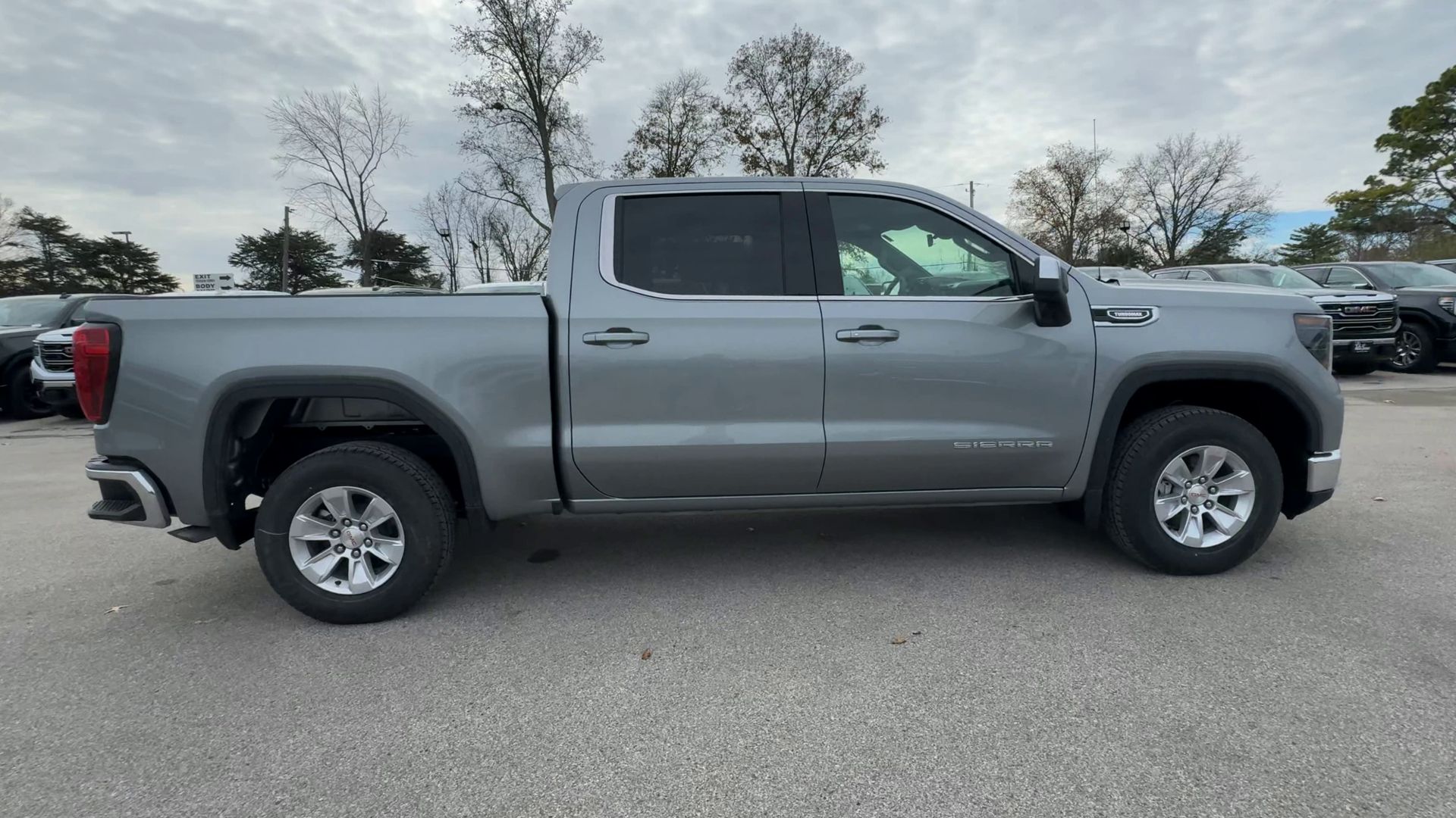 2026 GMC Sierra 1500 SLE