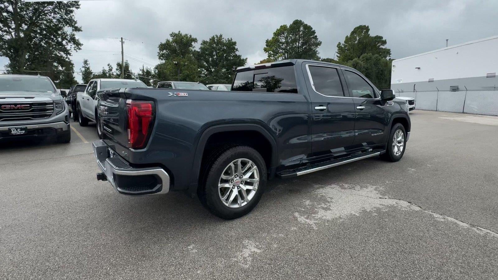 2021 GMC Sierra 1500 SLT