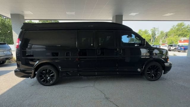 2020 GMC Savana Cargo 2500 Work Van