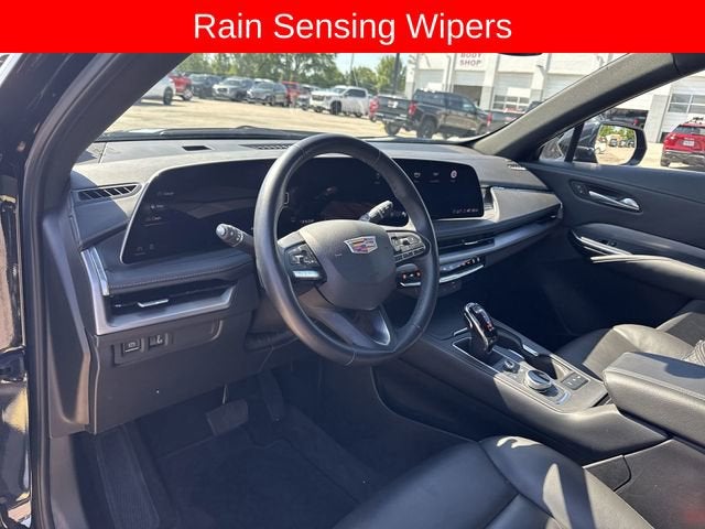 2025 Cadillac XT4 Premium Luxury