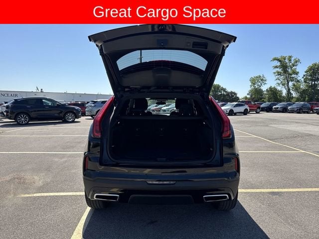2025 Cadillac XT4 Premium Luxury