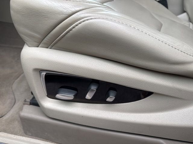 2016 Cadillac Escalade ESV Luxury Collection