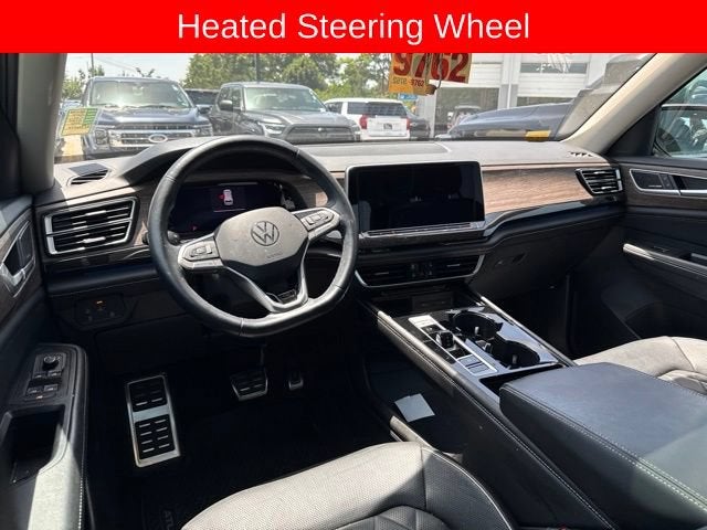 2024 Volkswagen Atlas 2.0T SEL Premium R-Line