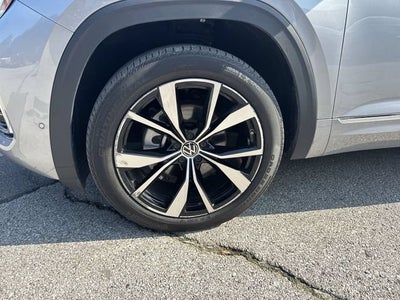 2024 Volkswagen Atlas 2.0T SEL Premium R-Line