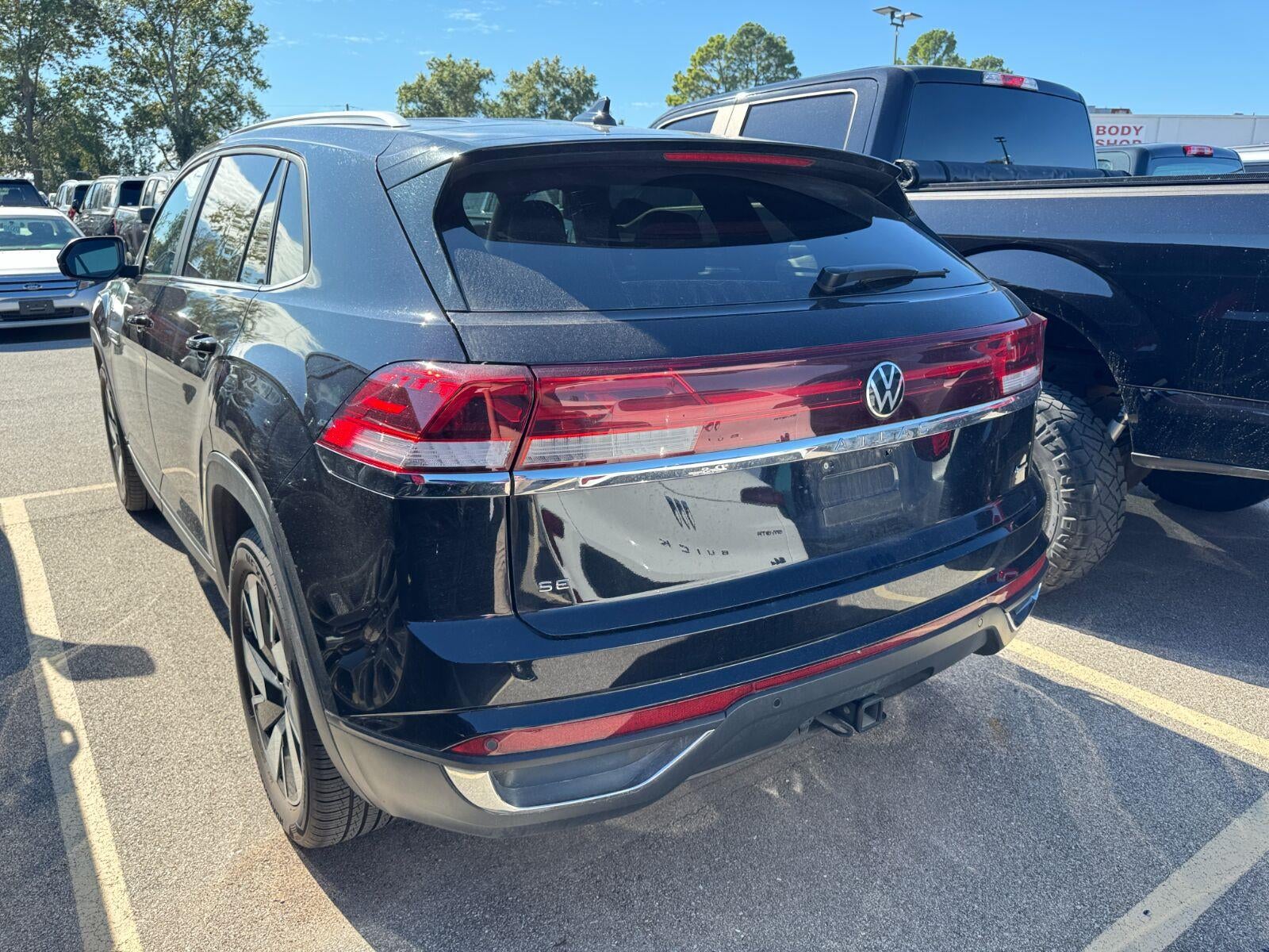 2026 Volkswagen Atlas Cross Sport 2.0T SE w/Technology