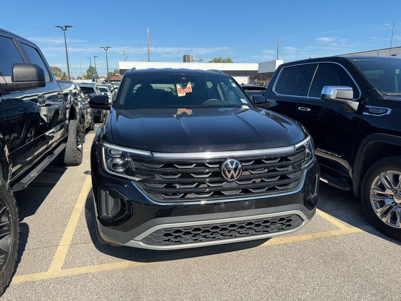 2026 Volkswagen Atlas Cross Sport 2.0T SE w/Technology