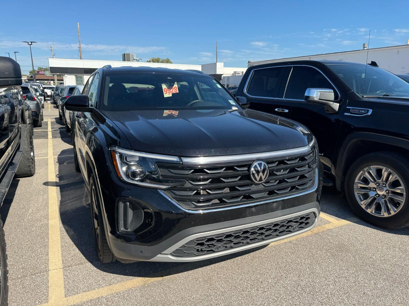 2026 Volkswagen Atlas Cross Sport 2.0T SE w/Technology
