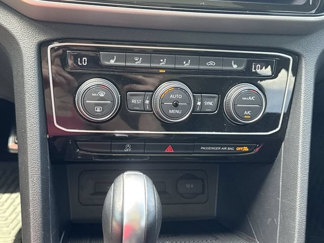 2023 Volkswagen Atlas 3.6L V6 SEL R-Line Black