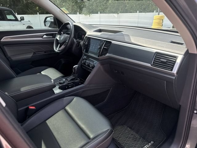 2023 Volkswagen Atlas 3.6L V6 SEL R-Line Black