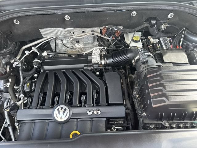 2023 Volkswagen Atlas 3.6L V6 SEL R-Line Black